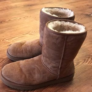 Authentic short UGG australia boots size 11